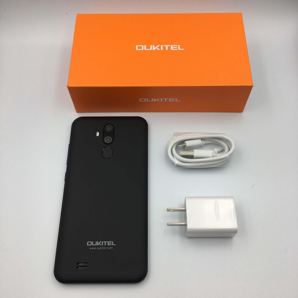 OUKITEL C12 PROの付属品①