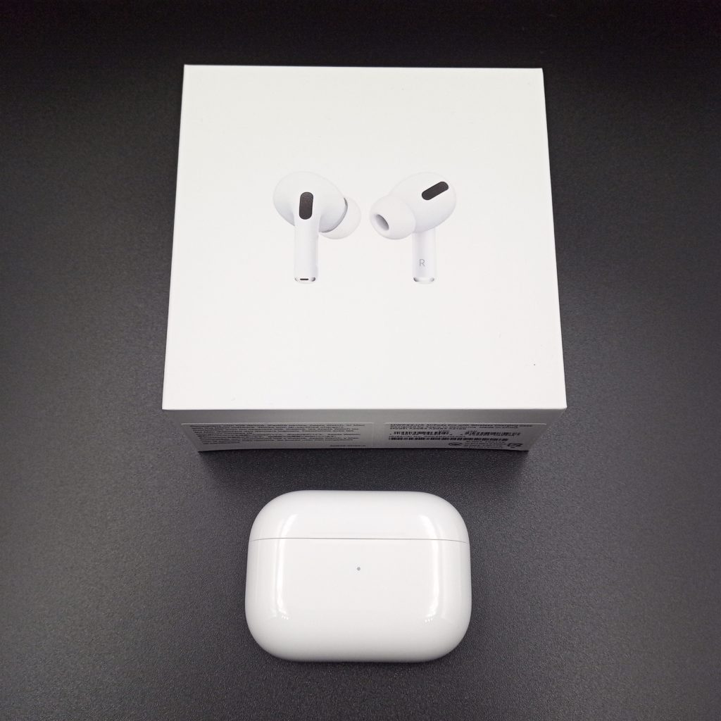 AirPods Proと外箱