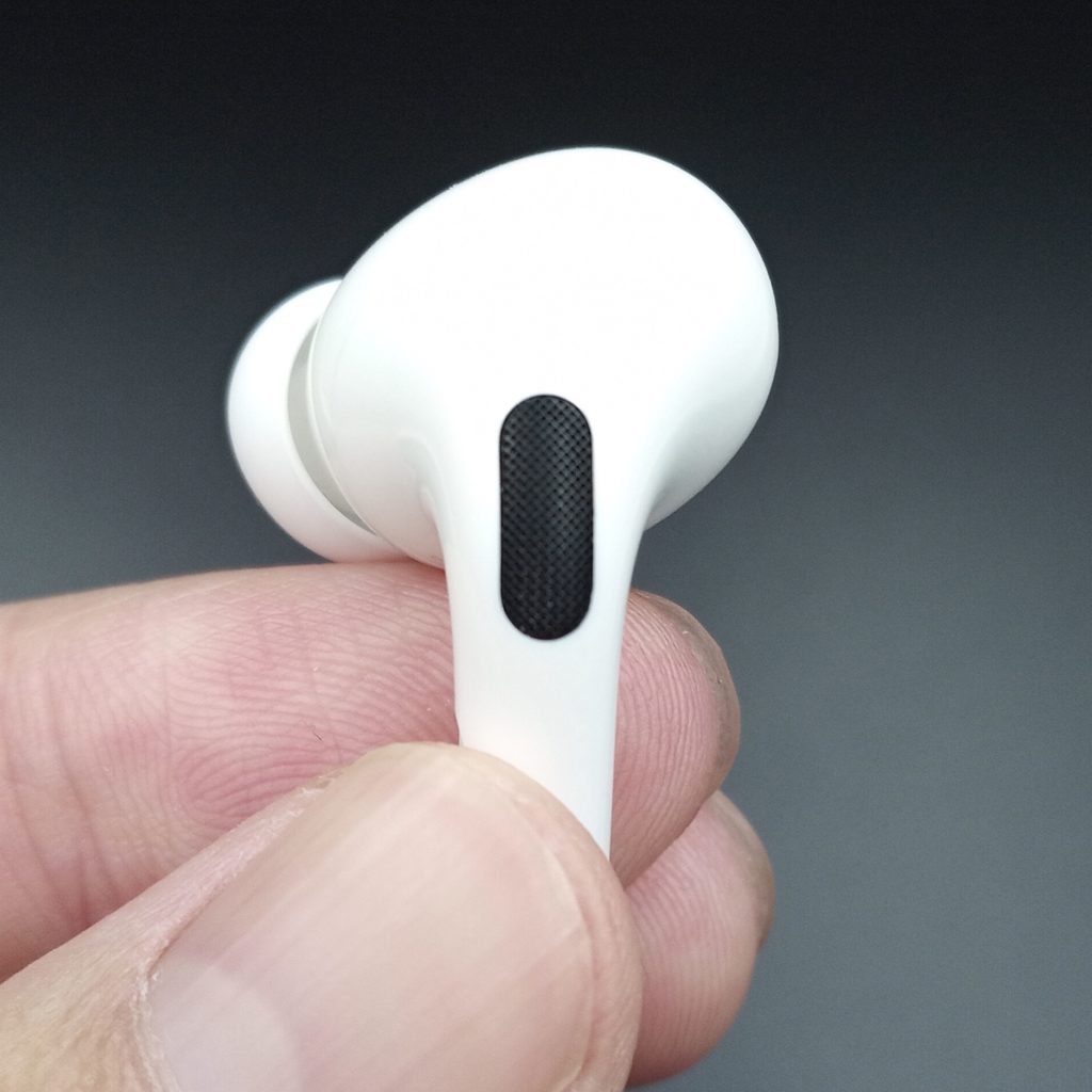 AirPods Proの外向きマイク