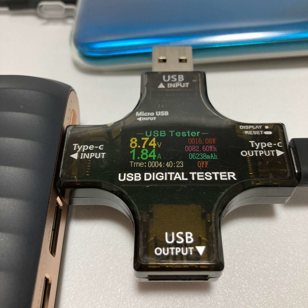 X5のUSB-Cポートで充電