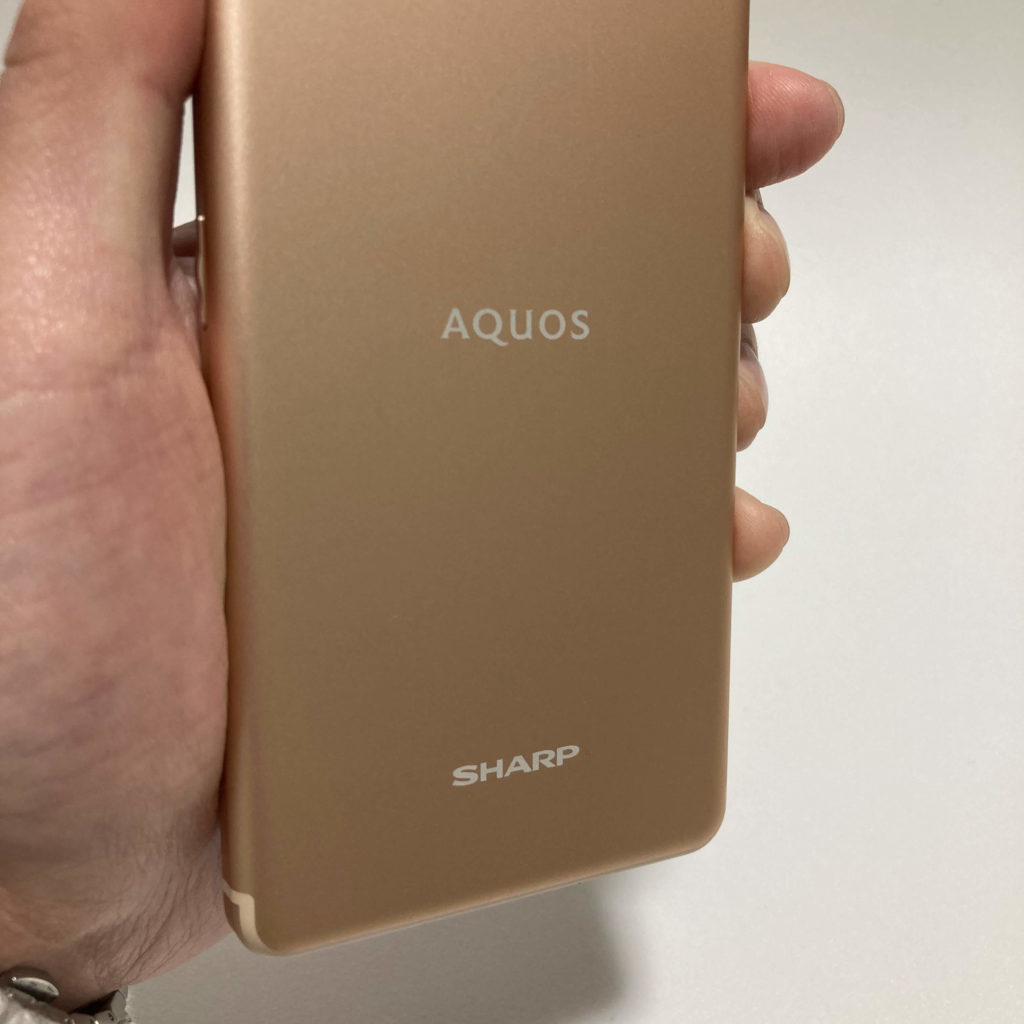 AQUOS sense4 liteの背面デザイン