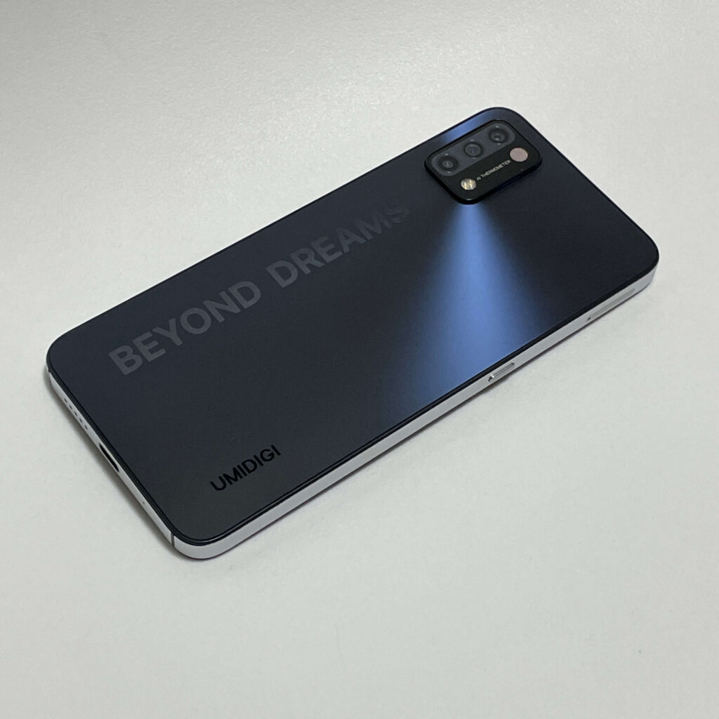 UMIDIGI A11のデザイン