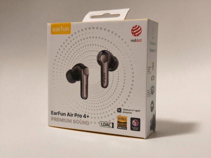 EarFun Air Pro 4+のデザイン・サイズ・付属品