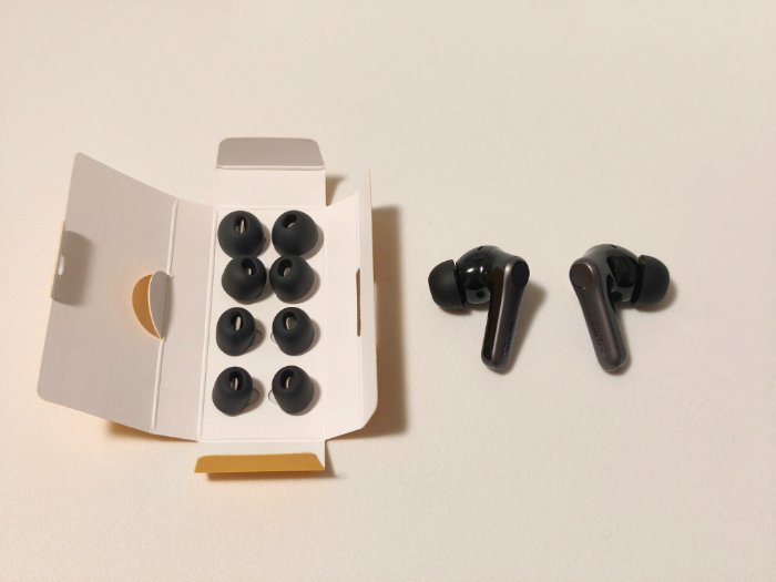 EarFun Air Pro 4+の付属品