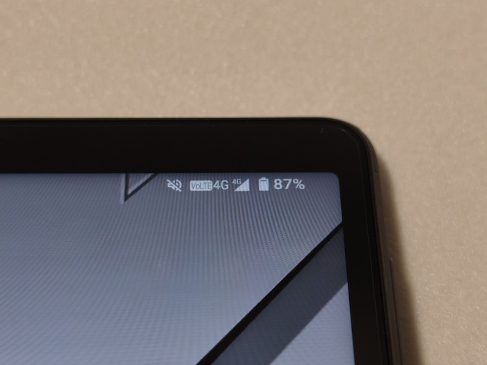 Headwolf Titan 1に楽天モバイルのSIMカードを装着