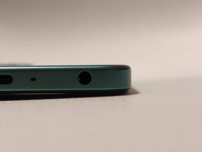 OPPO A5 5Gのデザイン