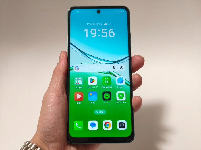 OPPO A5 5は6.7インチディスプレイ