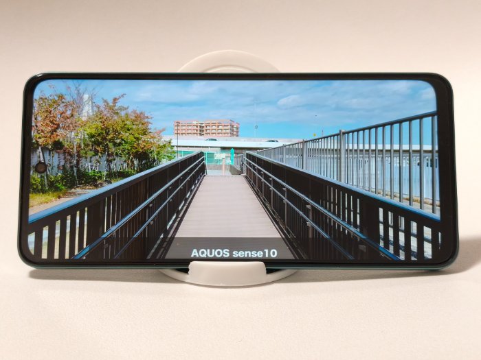 OPPO A5 5は6.7インチディスプレイ