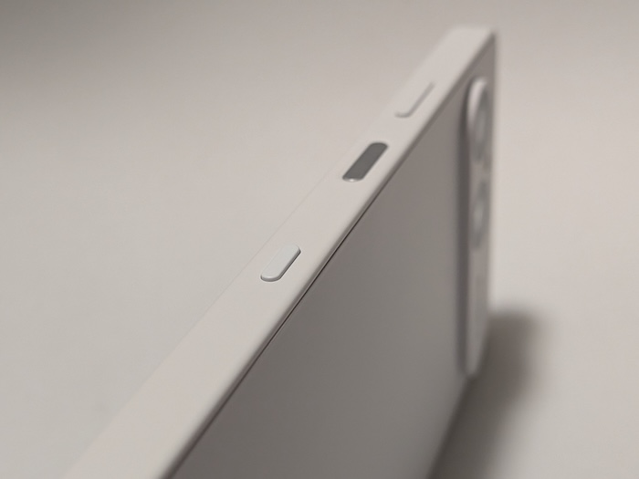 Xperia 10 Ⅶの即撮りボタン