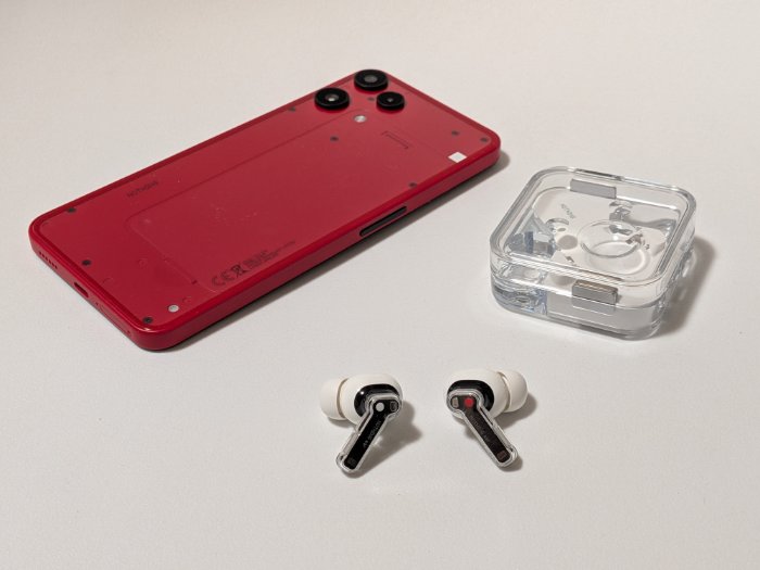 Nothing Phone (3a) LiteとNothing製イヤホン