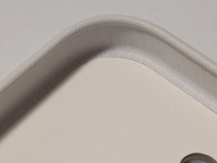 AULUMU A17 ヴィーガンレザーケースの耐久性