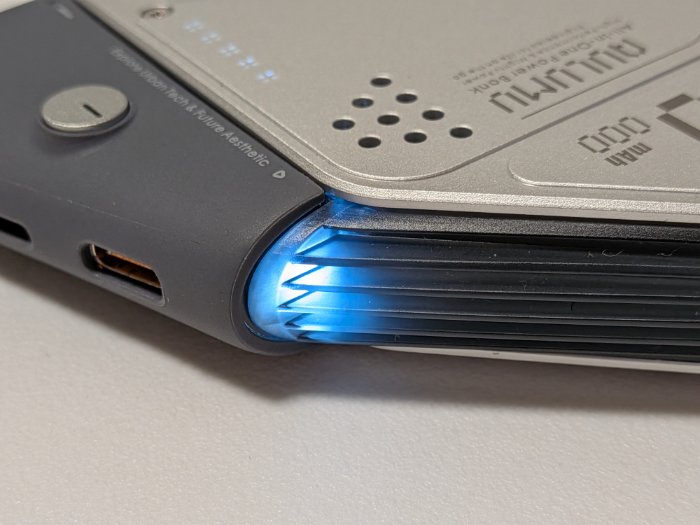 AULUMU M10のデザイン