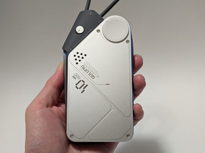 AULUMU M10のサイズ感