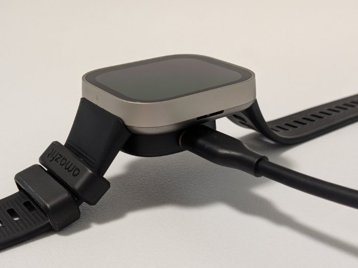 Amazfit Bip Maxの充電器