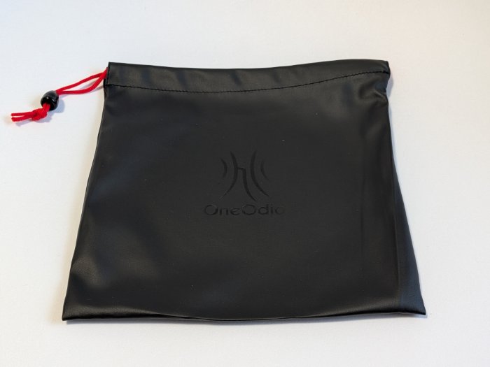 OneOdio Fusion A70 Gen 2の付属品