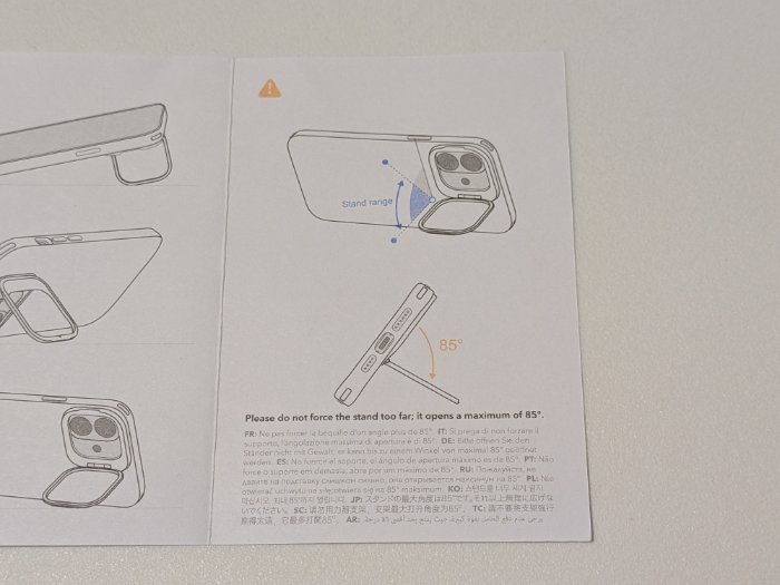 ESR HYBRID MAGNETIC CASEの付属品