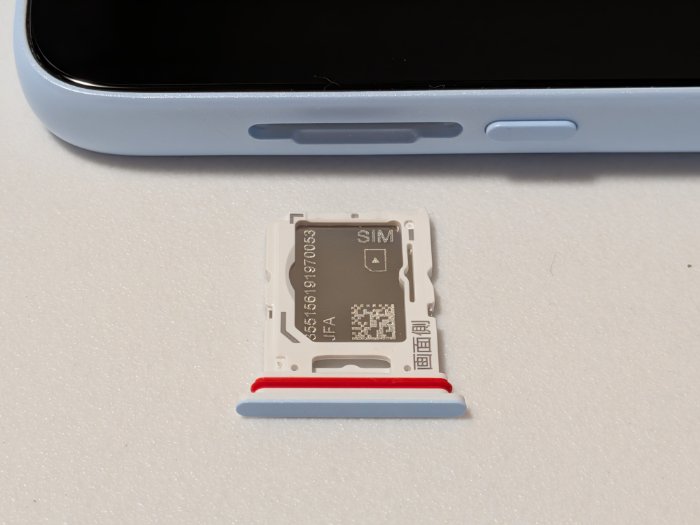 arrows We3のカードスロット