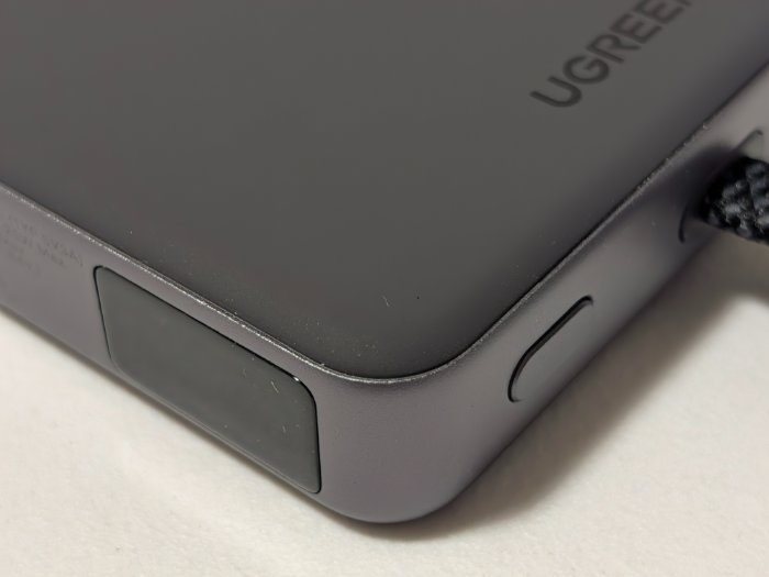 UGREEN MagFlow Proのデザイン