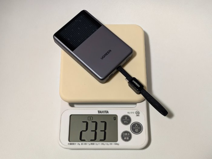 UGREEN MagFlow Proのサイズ感