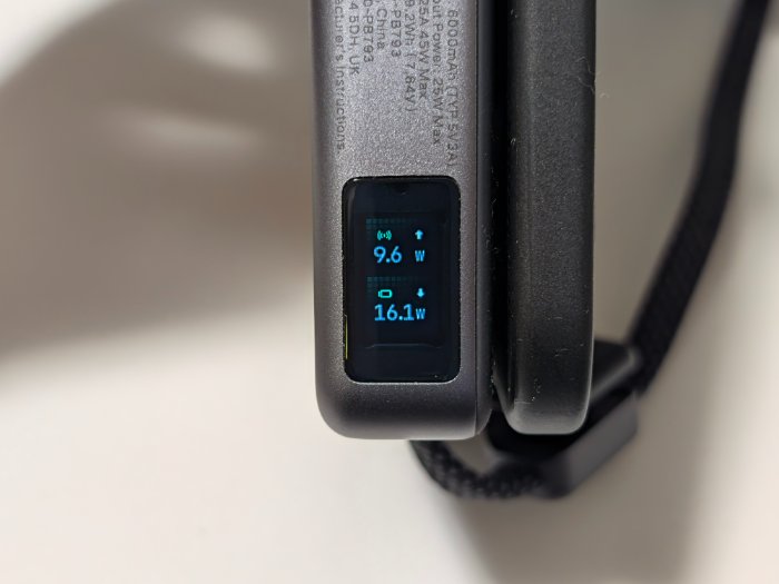 UGREEN MagFlow Proのパススルー充電