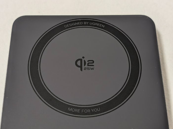 UGREEN MagFlow Proのデザイン